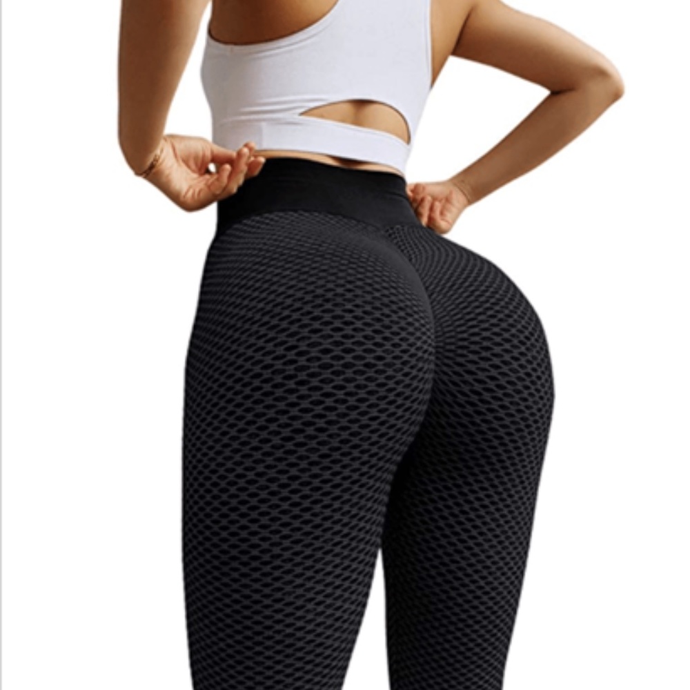 Tik Tok Butt-Enhancing Leggings